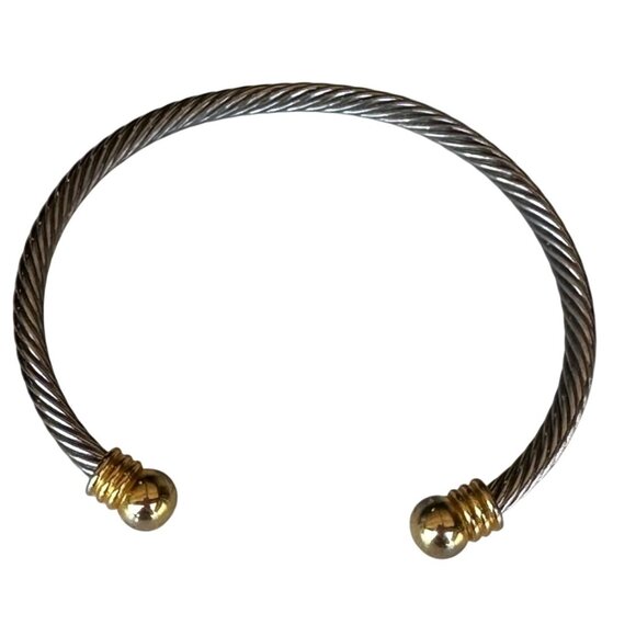 Unbranded Lot of 2 Silver Cuff Women's Fashion Jewelry Metal Bracelets - Picture 4 of 11